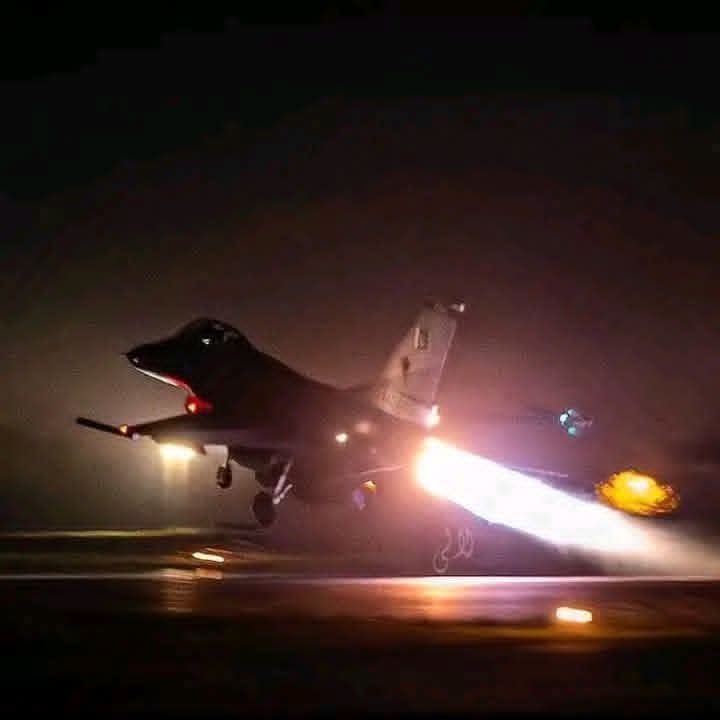 پاکستان اور افغانستان کے درمیان باضابطہ جنگ کے بادل